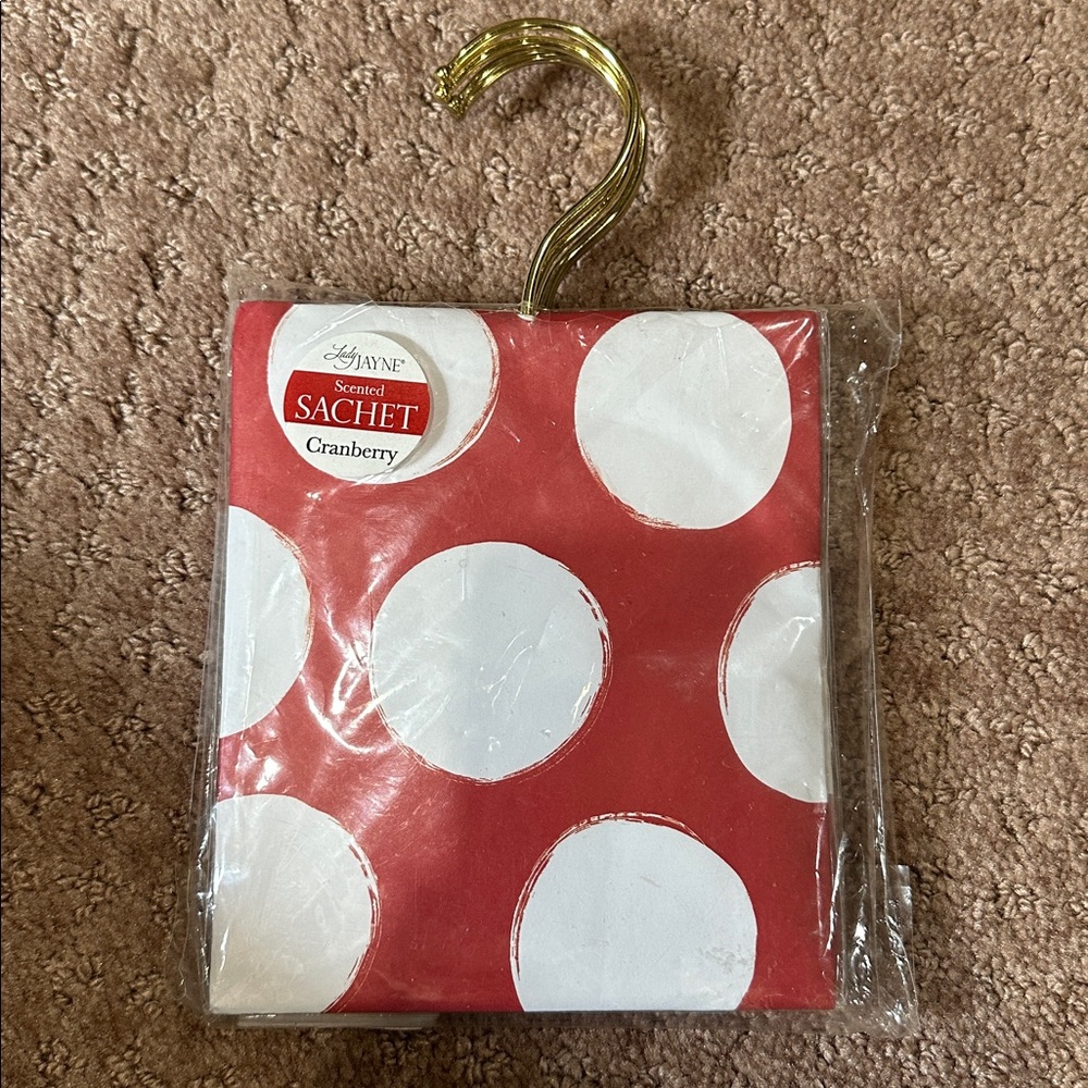4 Red and White Scented Cranberry Sachet with Gold Hanger NWT.